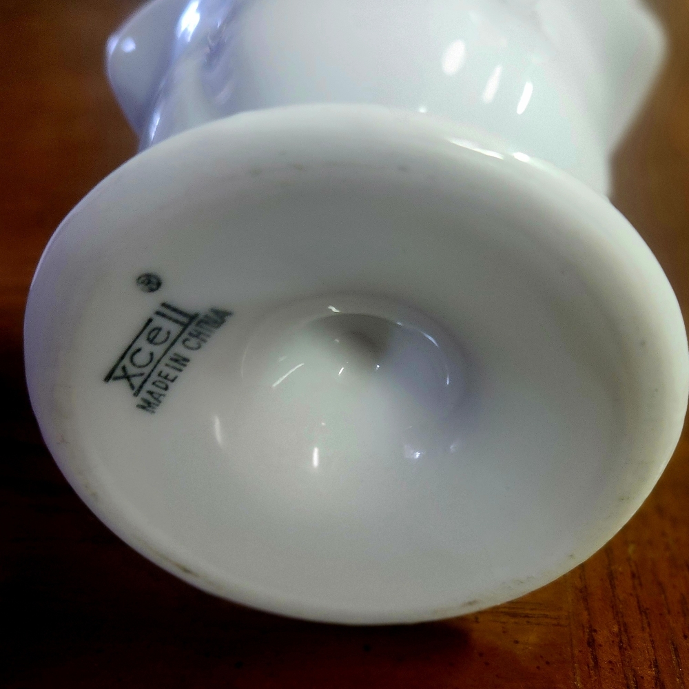 Set of 4 Vintage Xcell White Ceramic Dessert Cups, Perfect Condition - Picture 5 of 5